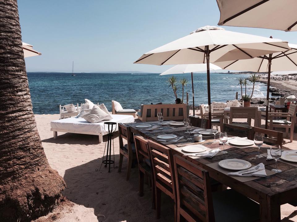 ibizadvisor_-_es_cavallet_-_beach_-_where_to_eat_-_La_Escollera