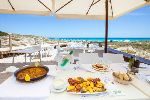 ibizadvisor_formentera_beaches_Platja_de_llevant_where_to_eat_restaurante_tanga