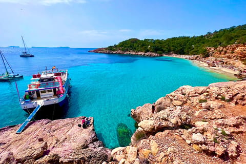 Float Your Boat - Cala Salada Cruise
